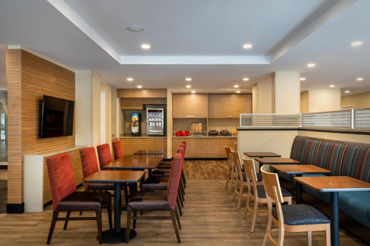 Towneplace Suites By Marriott Venice Venice Gardens Exterior photo